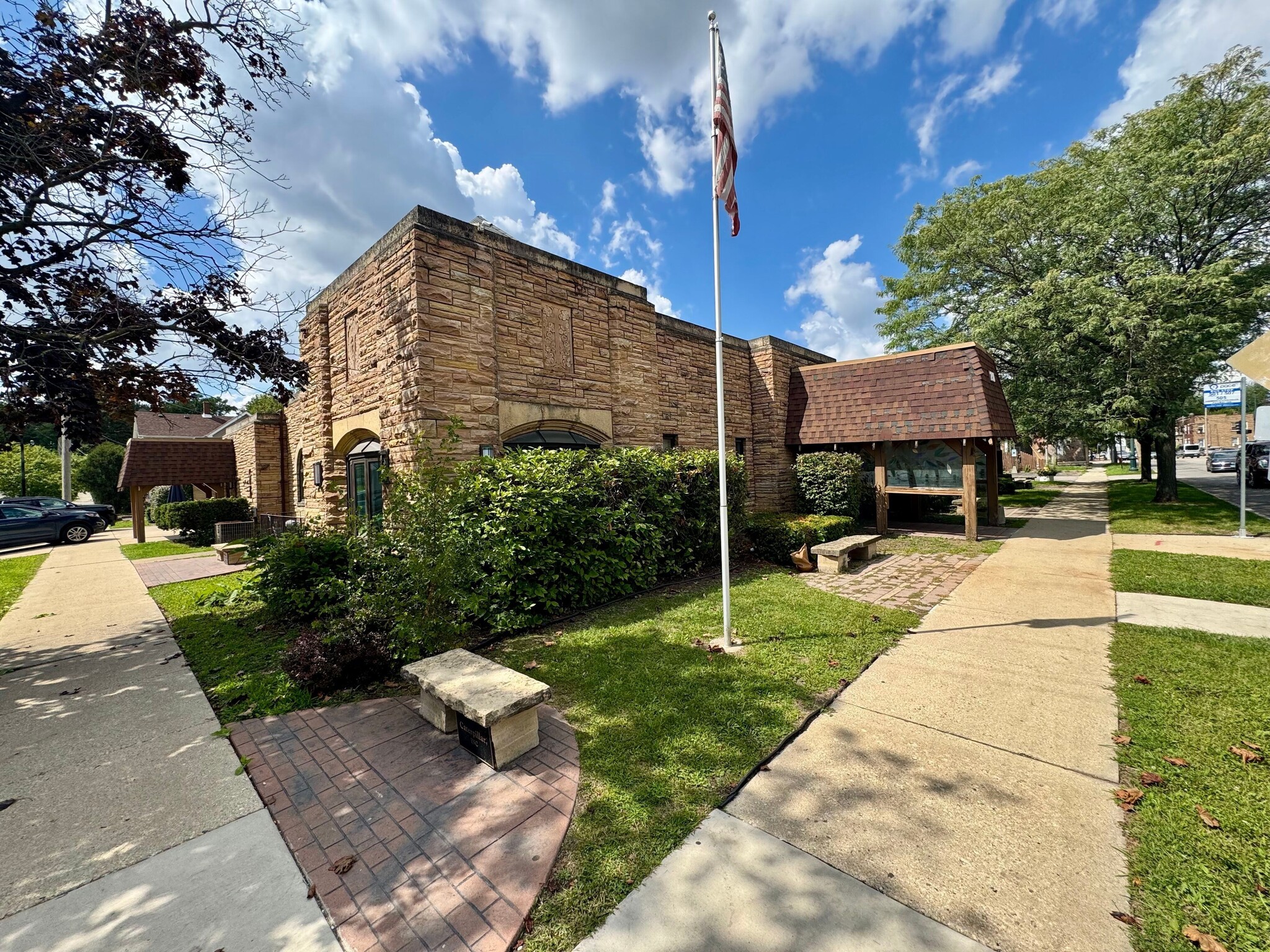251 N Center St, Joliet, IL for sale Primary Photo- Image 1 of 30