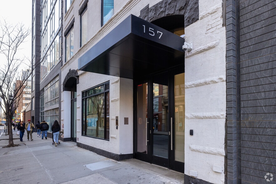 157 W 18th St, New York, NY for lease - Building Photo - Image 3 of 7
