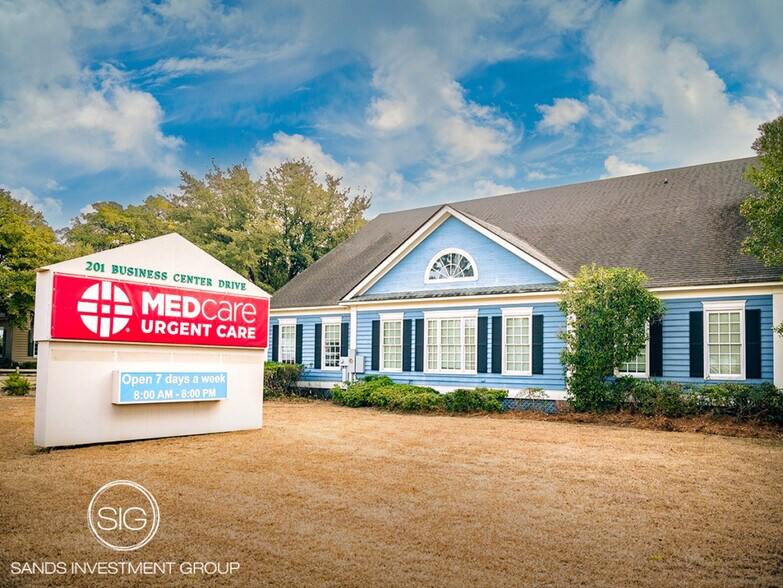 201 BUSINESS CENTER Dr, Pawleys Island, SC à vendre - Photo du bâtiment - Image 1 de 4