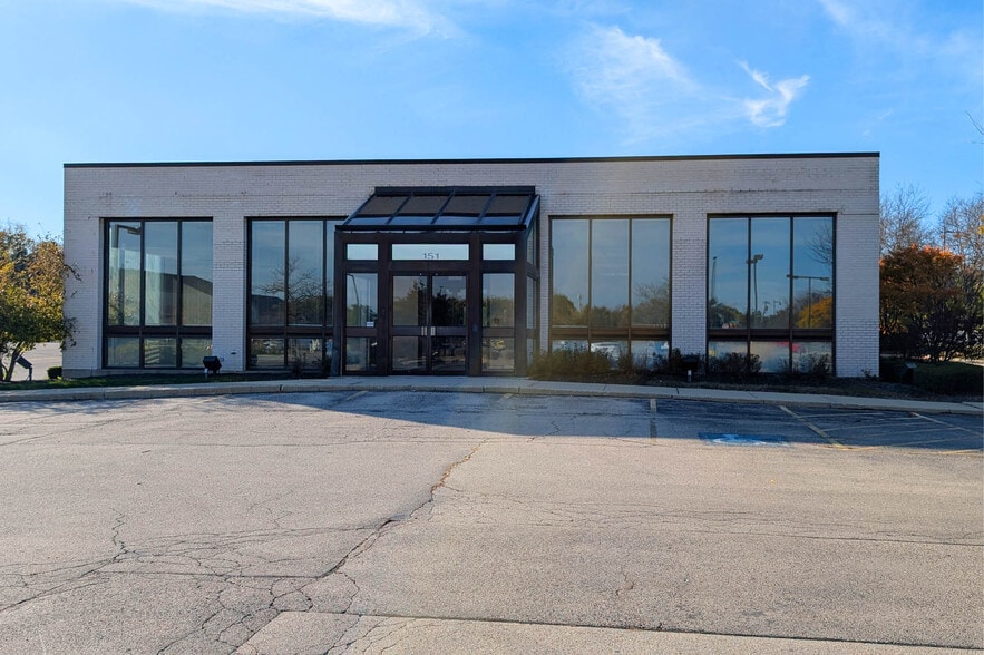 151 E Irving Park Rd, Streamwood, IL for lease - Building Photo - Image 2 of 7