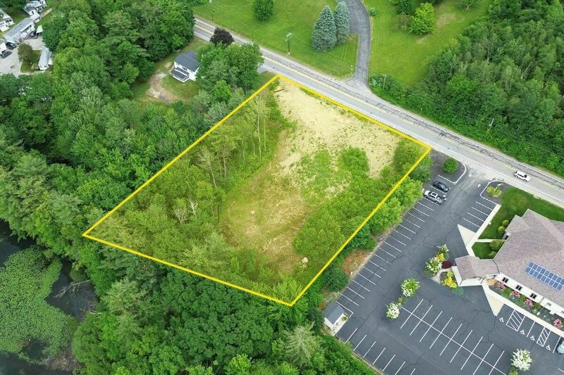 1272 Central st, Leominster, MA à vendre - Aérien - Image 3 de 5