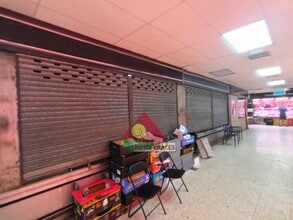 Retail in Madrid, Madrid for lease Interior Photo- Image 2 of 3