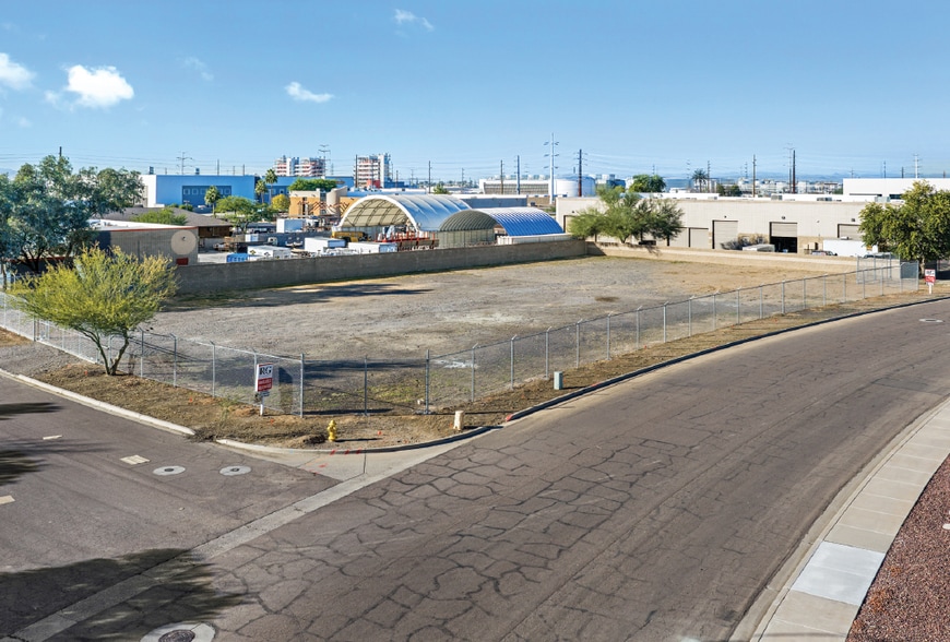 7020 W Augusta Ave, Glendale, AZ for lease - Building Photo - Image 2 of 6