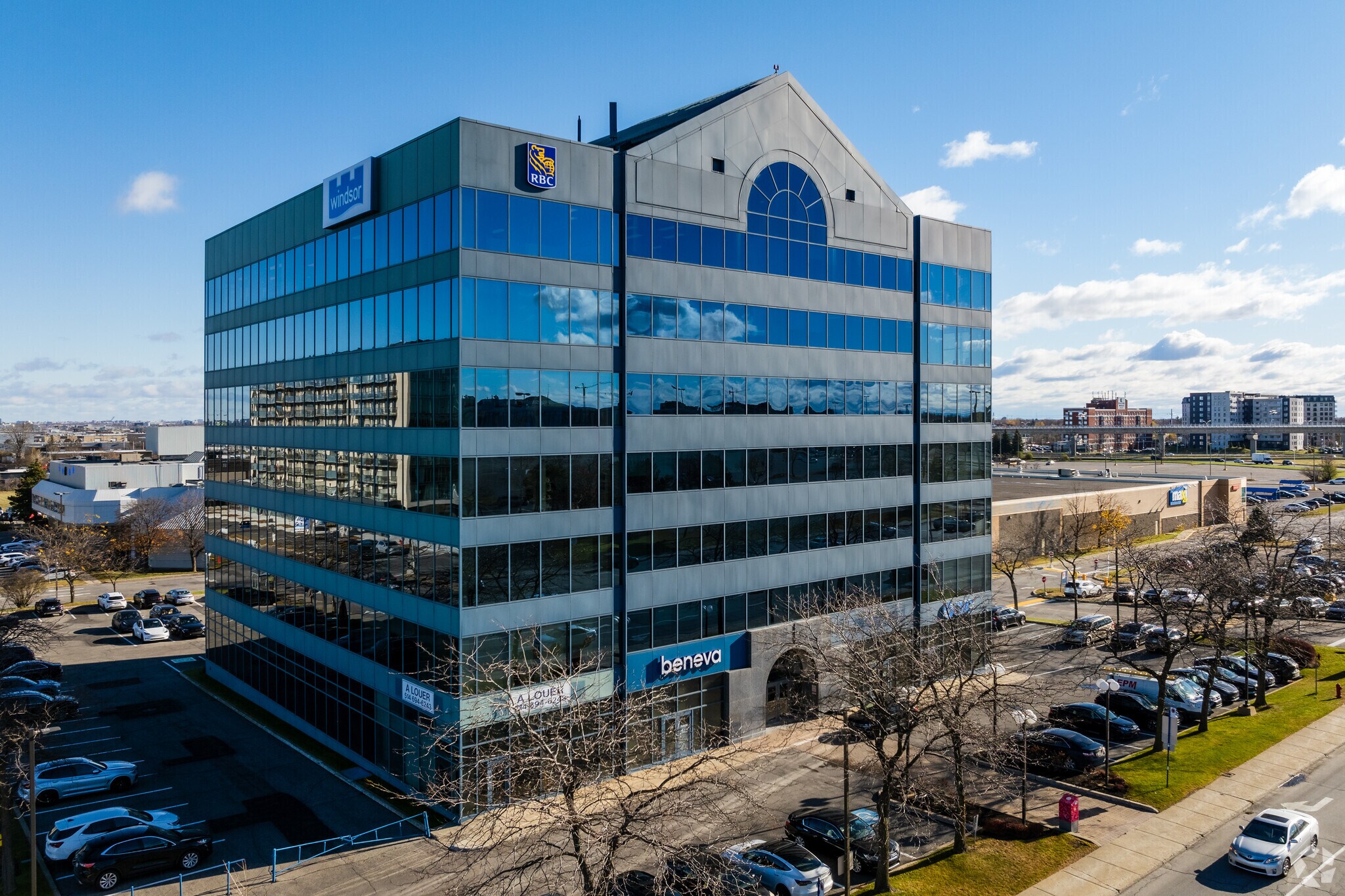 755 Boul Saint-Jean, Pointe-claire, QC for sale Primary Photo- Image 1 of 1