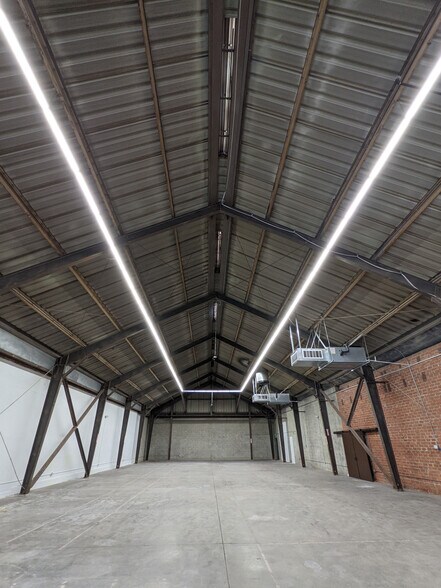 332-340 S Avenue 17, Los Angeles, CA à louer - Photo du bâtiment - Image 3 de 7