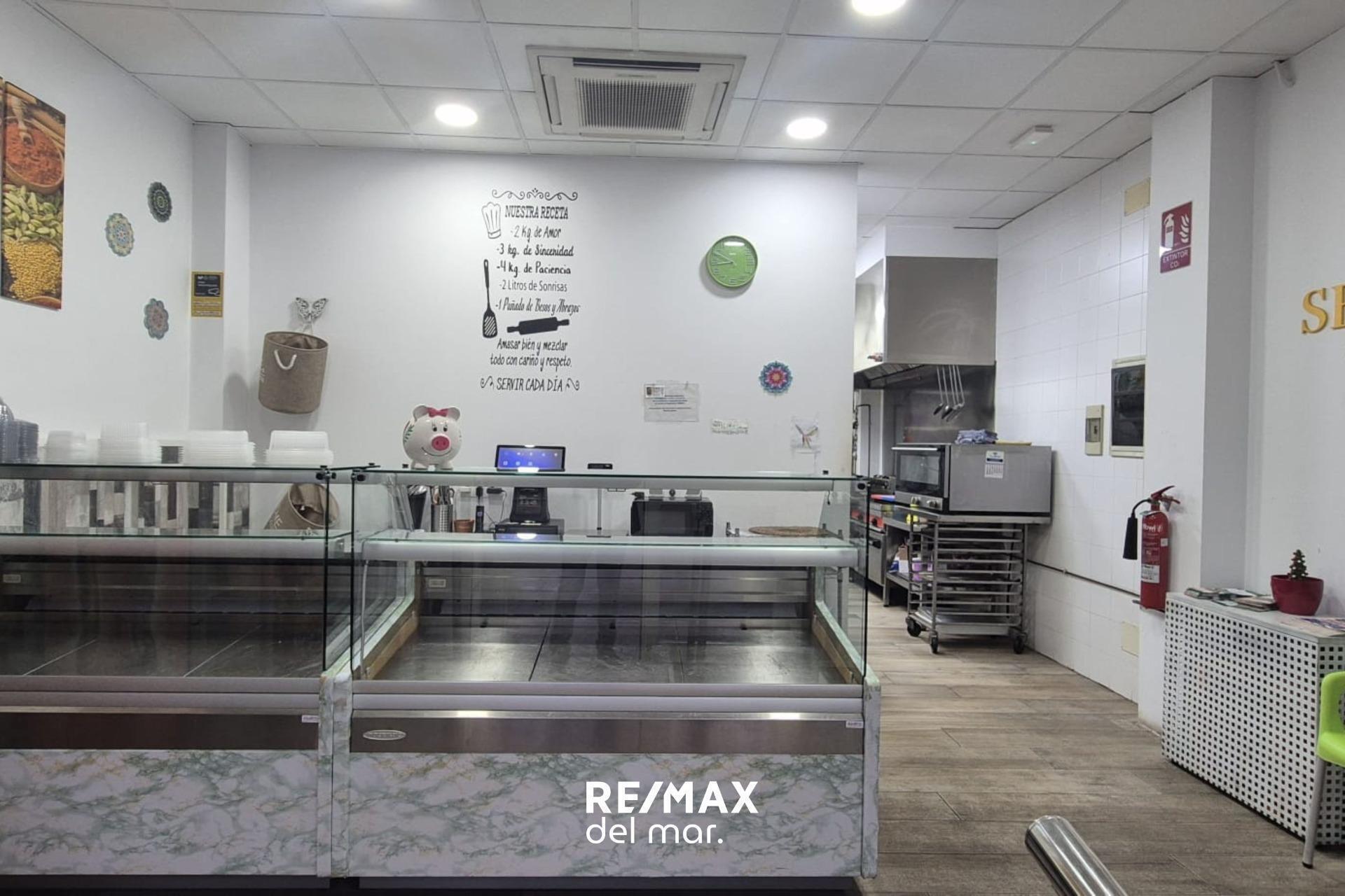 Retail in Marratxí, Islas Baleares for lease Primary Photo- Image 1 of 26