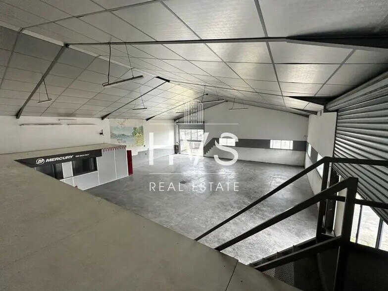 Retail in Ensuès-la-Redonne for lease - Interior Photo - Image 2 of 9