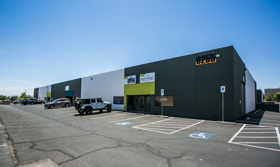 6285 S Mojave Rd, Las Vegas, NV for lease - Building Photo - Image 3 of 9