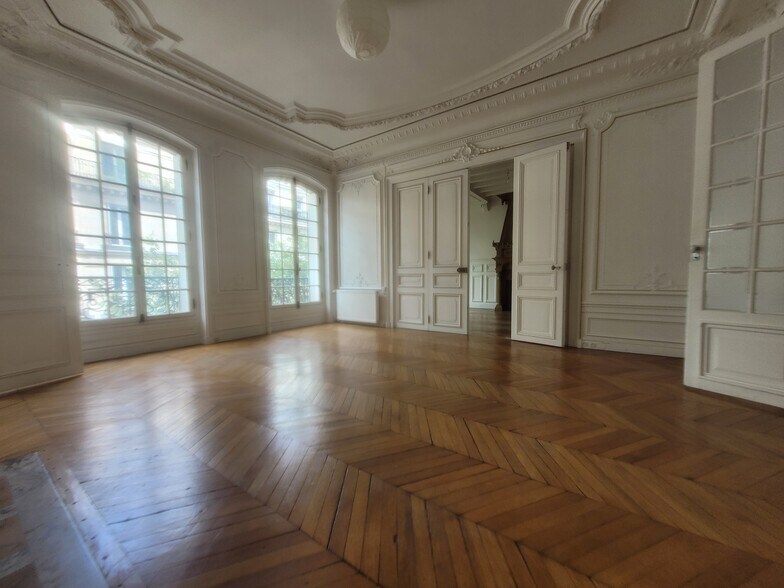 14 rue de Chantilly, Paris for lease - Building Photo - Image 2 of 15