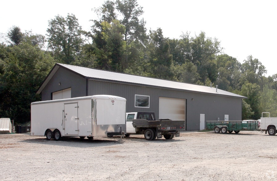 9820 Rawles Ave, Indianapolis, IN for sale - Building Photo - Image 2 of 2