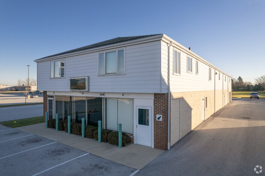 1026-1028 N Main St, Bowling Green, OH à vendre - Photo du bâtiment - Image 1 de 11