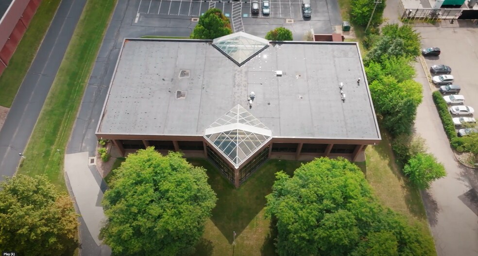 150 Beta Dr, Pittsburgh, PA à vendre - Photo du bâtiment - Image 2 de 10