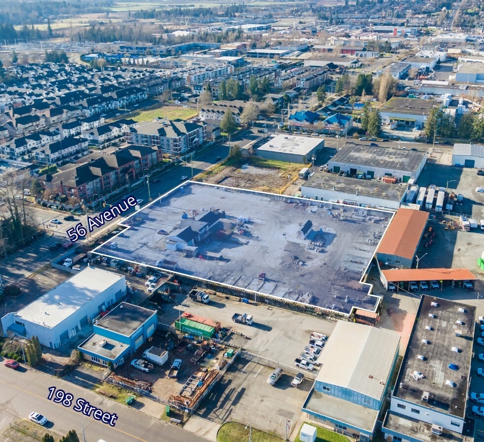 19779 56 Av, Langley, BC à louer Photo principale- Image 1 de 2