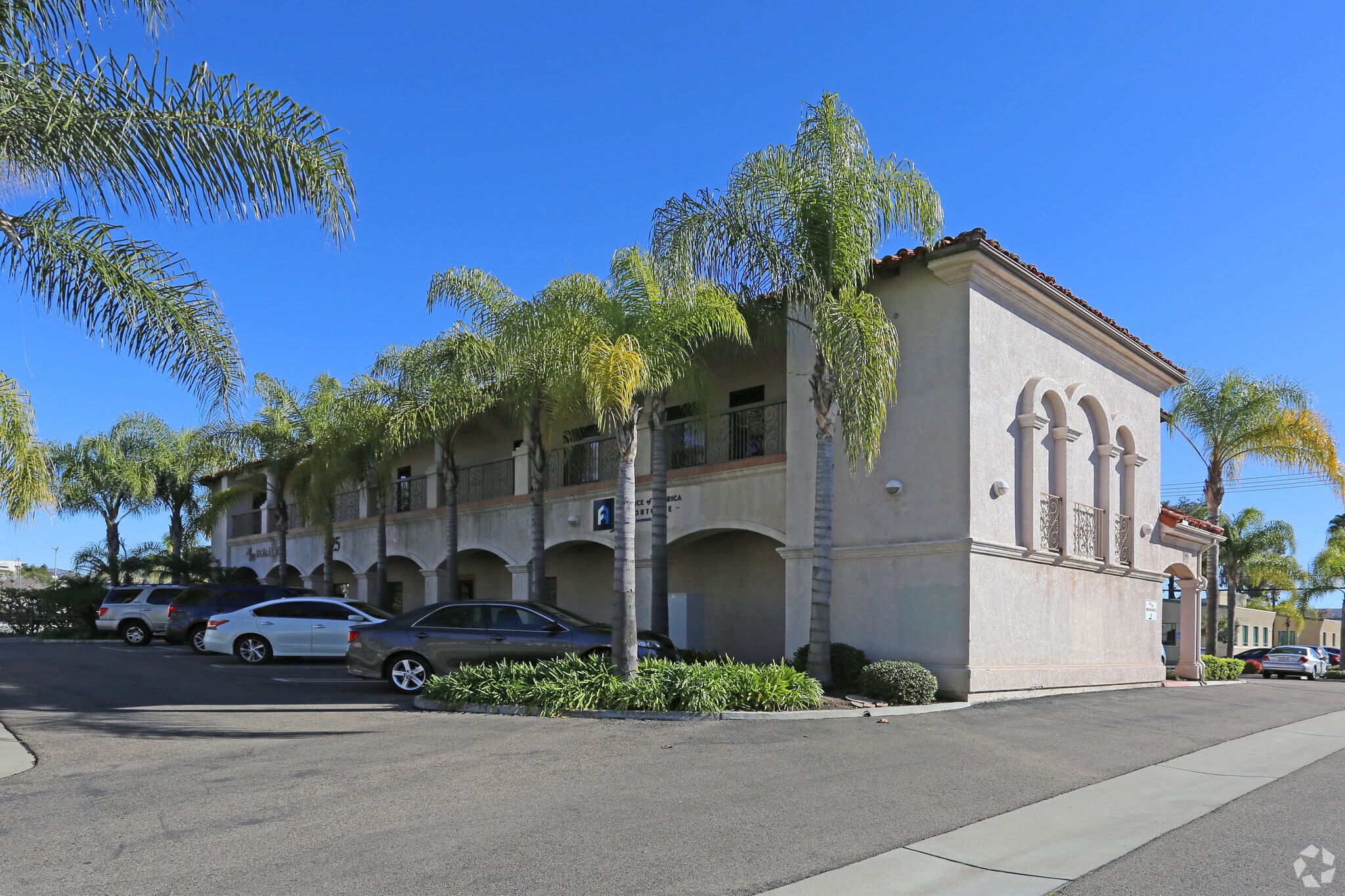 225 W Valley Pky, Escondido, CA à vendre Photo du bâtiment- Image 1 de 1