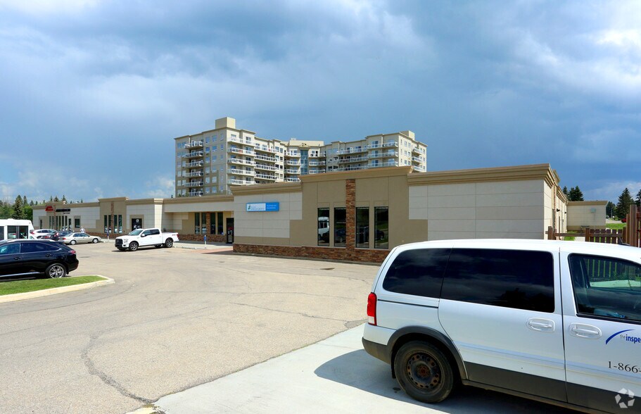 420 King St, Spruce Grove, AB à louer - Photo du bâtiment - Image 3 de 3