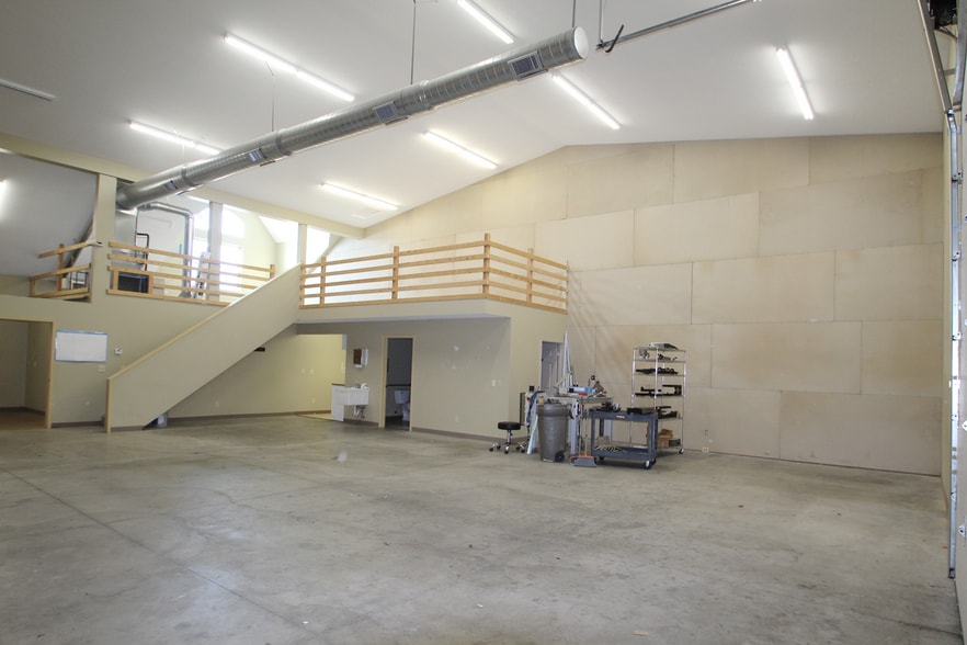 8691 Wadsworth Rd, Wadsworth, OH for lease - Interior Photo - Image 1 of 14