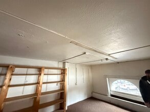 912 Water St, Port Townsend, WA à louer Photo intérieure- Image 2 de 3