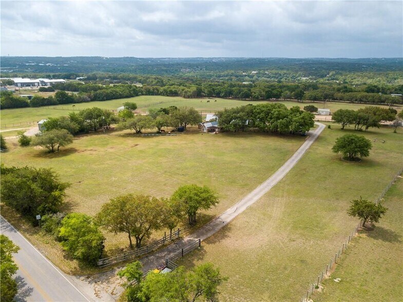 15000 Fitzhugh Rd, Austin, TX à vendre - Photo du bâtiment - Image 2 de 36