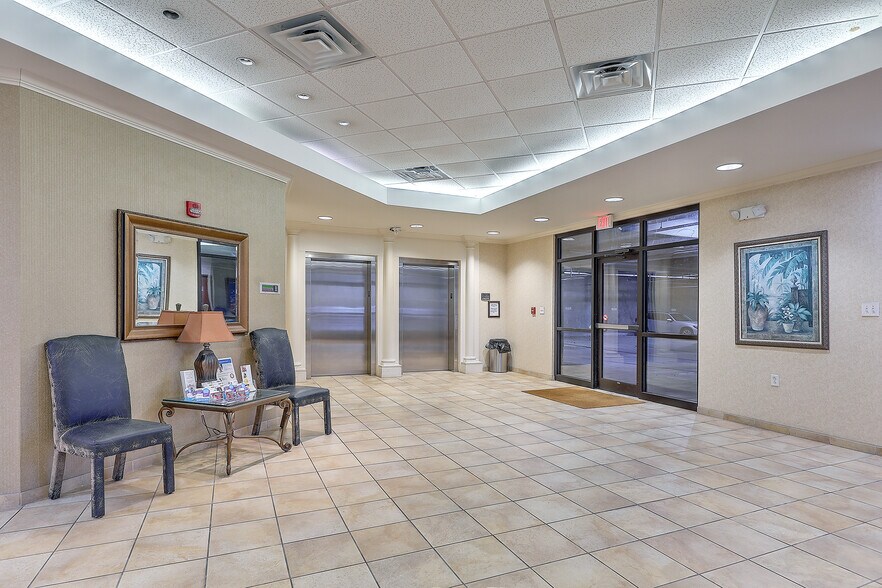 597 Old Mount Holly Rd, Goose Creek, SC for lease - Primary Photo - Image 1 of 3