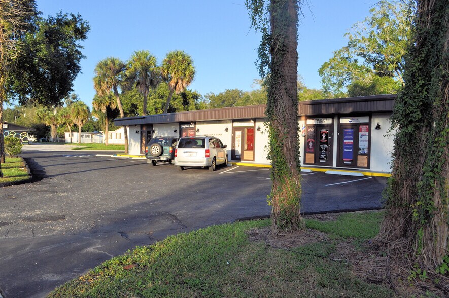 2201 S French Ave, Sanford, FL à louer - Photo du bâtiment - Image 2 de 3