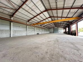 27 Reenaderry Rd, Dungannon for lease Interior Photo- Image 2 of 2