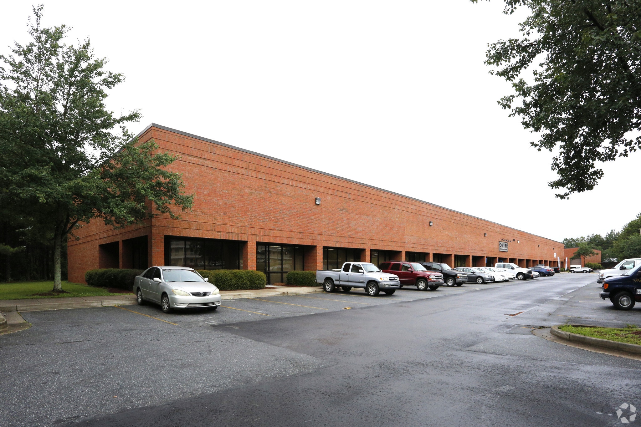 3380 Town Point Dr, Kennesaw, GA à louer Photo principale- Image 1 de 11