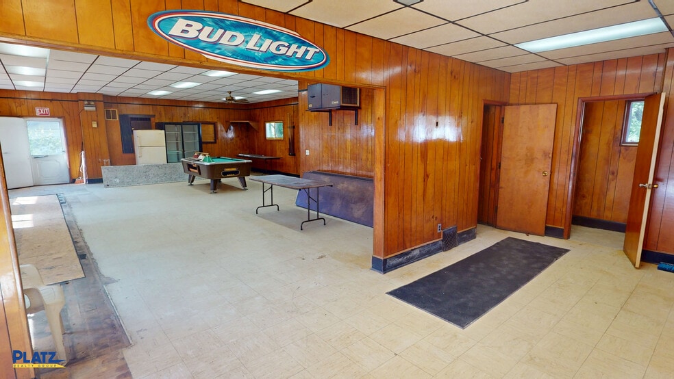 404 Fulton St, Niles, OH à vendre - Photo du bâtiment - Image 3 de 17