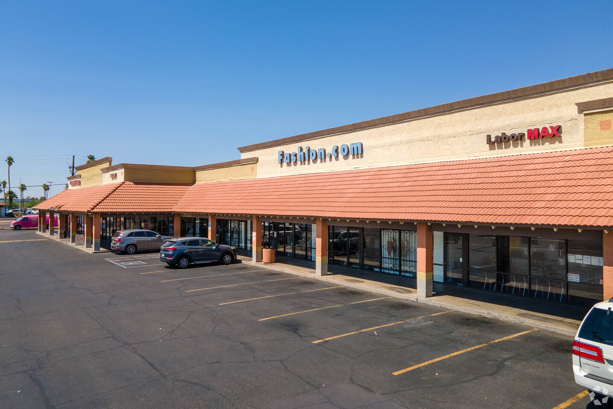 1010-1140 S Country Club Dr, Mesa, AZ for lease Building Photo- Image 1 of 5