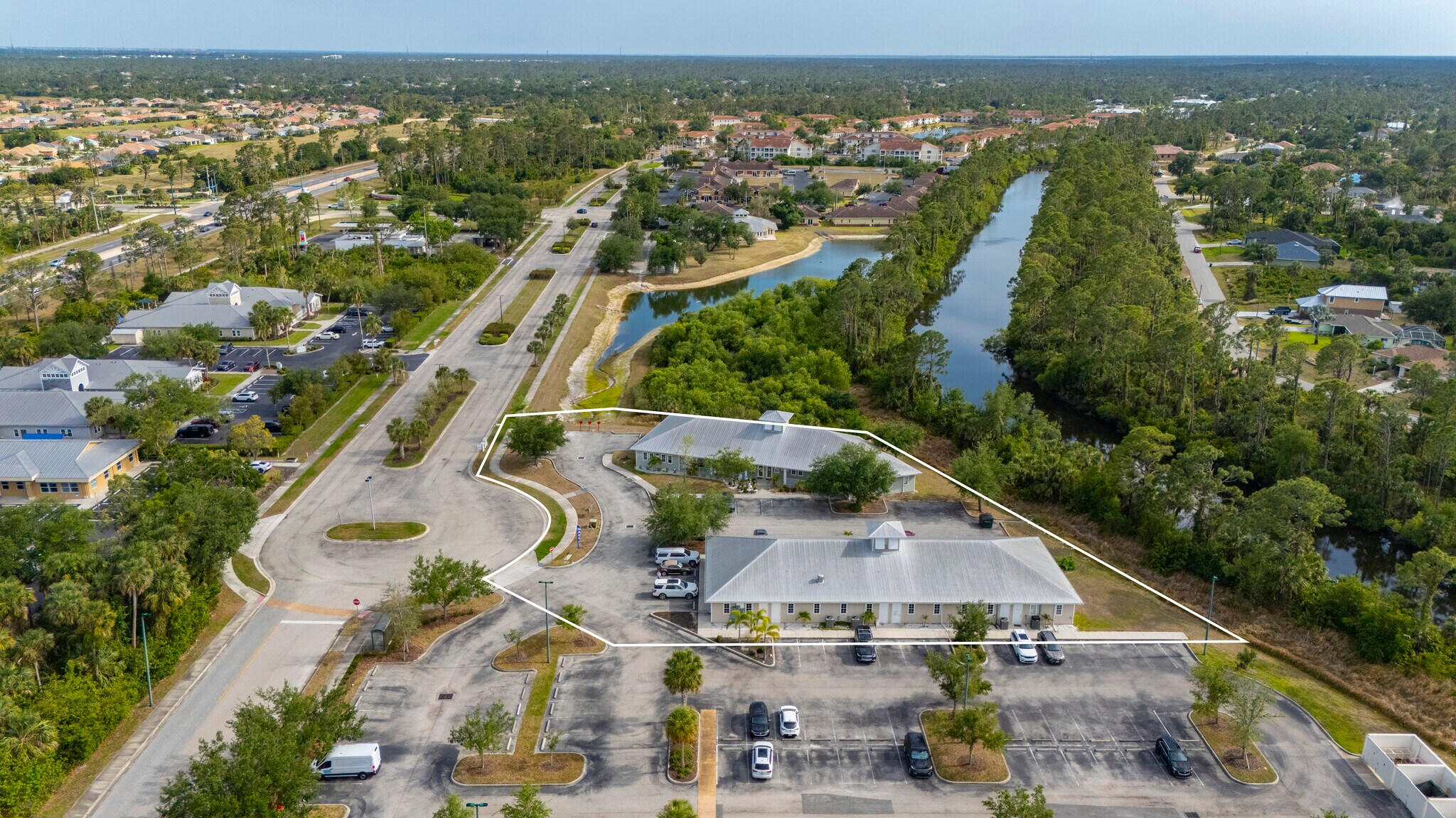 2525 Bobcat Village Center Rd, North Port, FL à vendre Photo du bâtiment- Image 1 de 12