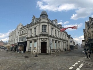 More details for 2 Market Pl, Cirencester - Retail for Sale