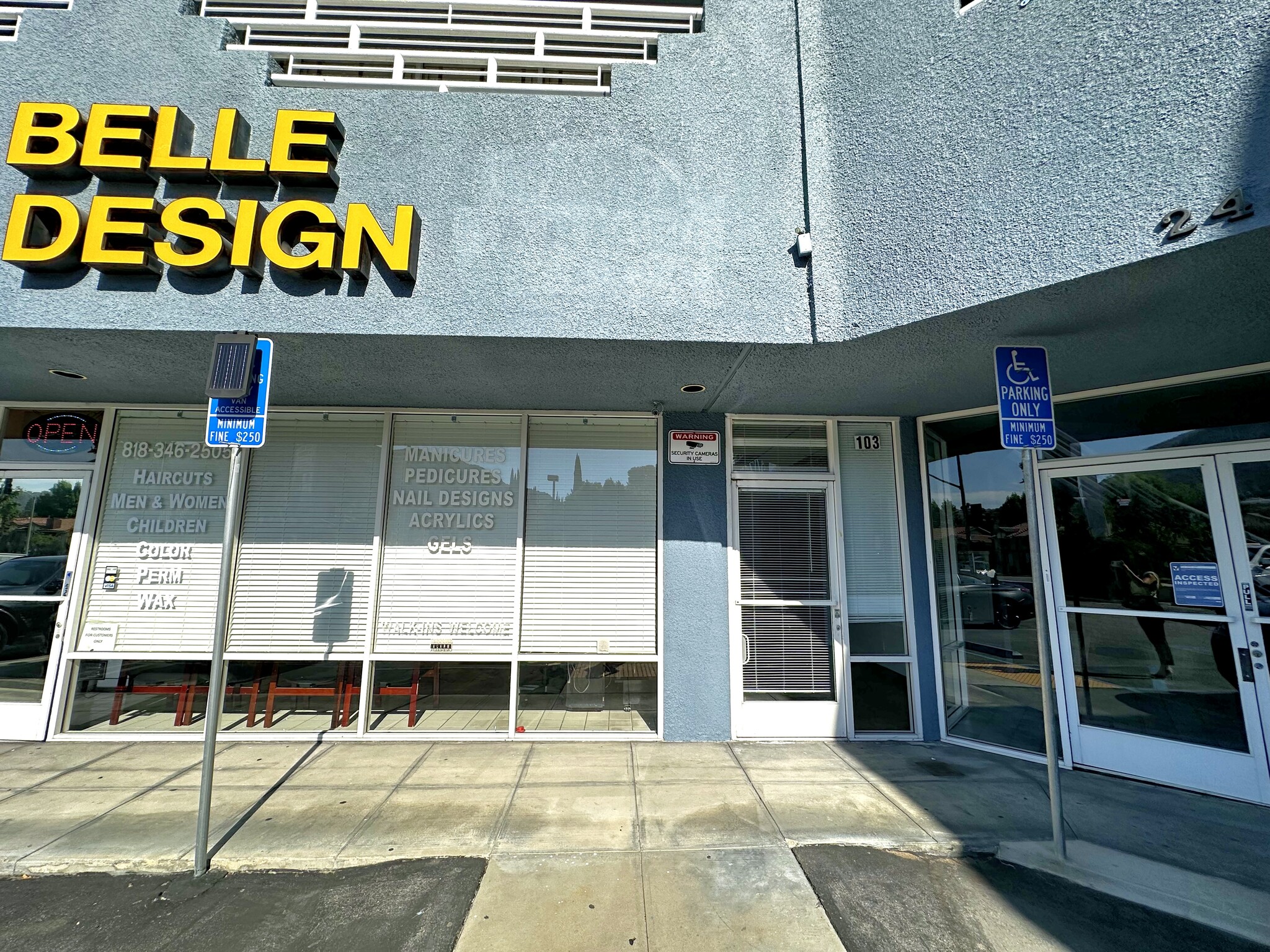 24372 Vanowen St, Canoga Park, CA for lease Interior Photo- Image 1 of 6