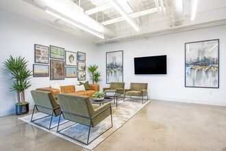 1230 Rosecrans Ave, Manhattan Beach, CA for lease Interior Photo- Image 2 of 9