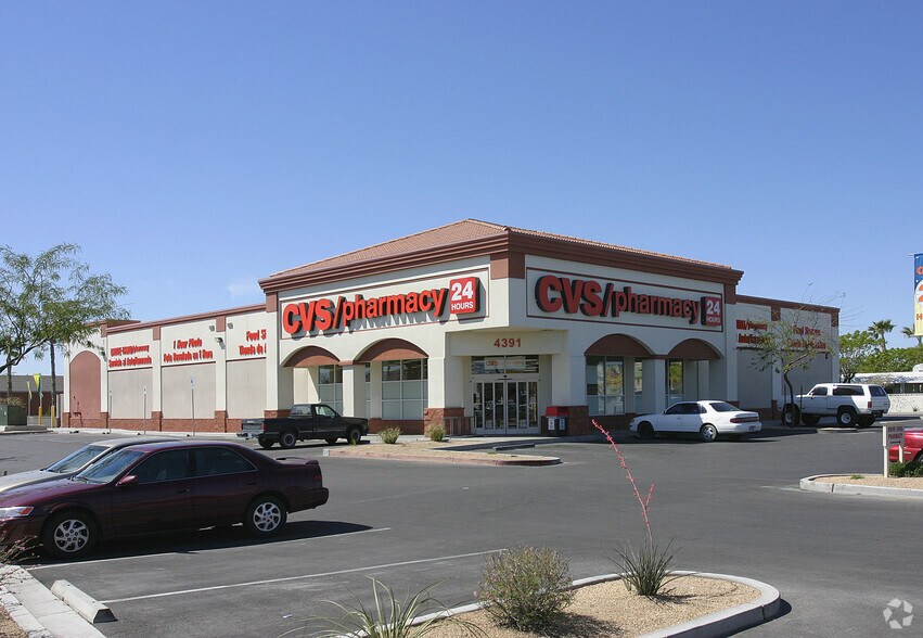 4391 E Washington Ave, Las Vegas, NV à vendre - Photo du bâtiment - Image 2 de 13