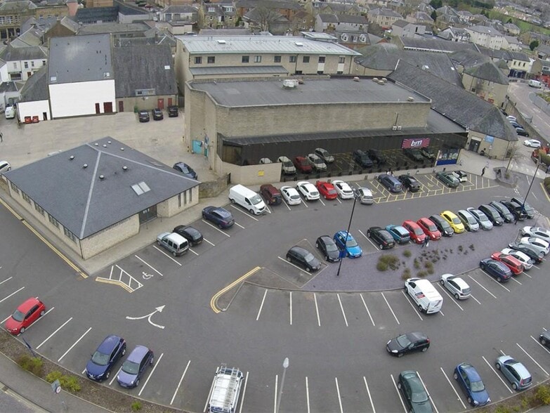 John St, Penicuik for lease - Building Photo - Image 3 of 3