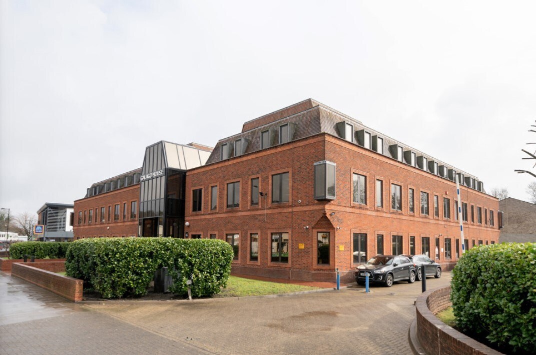 163 Brighton Rd, Coulsdon à louer Photo du bâtiment- Image 1 de 3