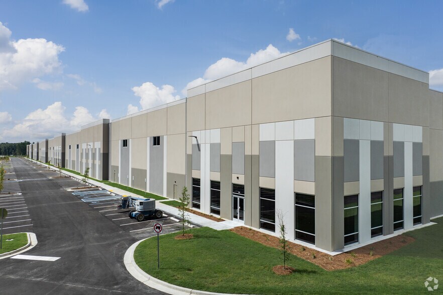 410 Tradeport Dr, Summerville, SC à louer - Photo du bâtiment - Image 2 de 22