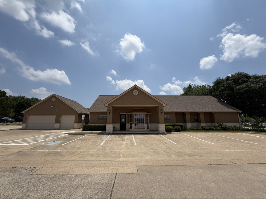 4726 Boat Club Rd, Fort Worth, TX for sale Building Photo- Image 1 of 8