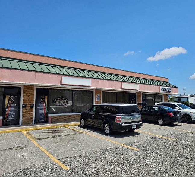 Four Points of Jax Retail Portfolio portfolio of 4 properties for sale on LoopNet.ca - Building Photo - Image 3 of 7