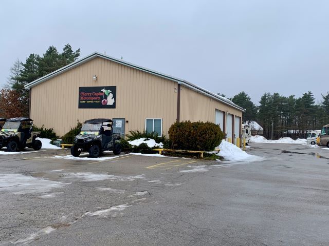 7062 US Highway 31, Grawn, MI for lease - Primary Photo - Image 1 of 27