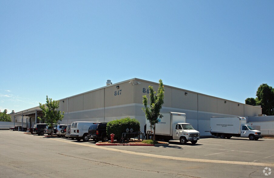 841-849 F St, West Sacramento, CA à louer - Photo du bâtiment - Image 3 de 9