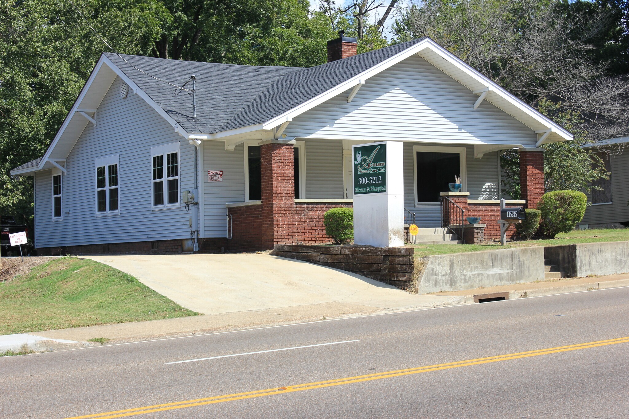 1292 N Highland Ave, Jackson, TN à louer Photo principale- Image 1 de 30