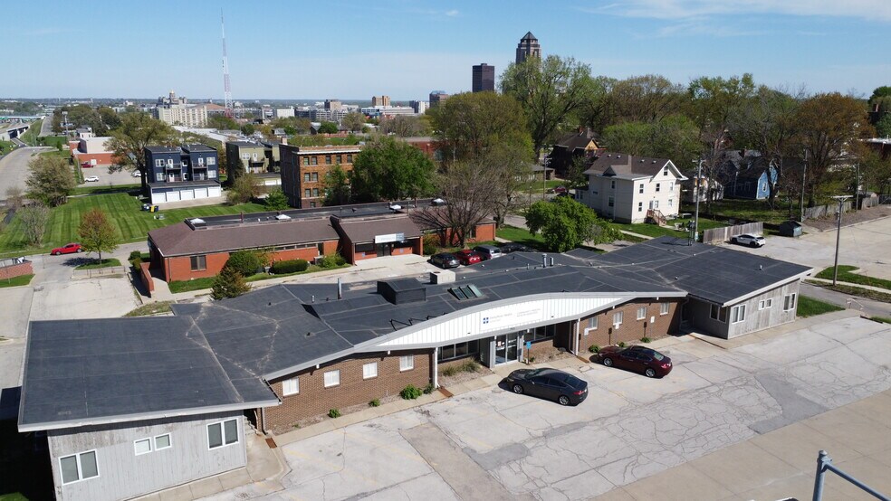 945 19th St, Des Moines, IA à vendre - Photo du bâtiment - Image 2 de 11