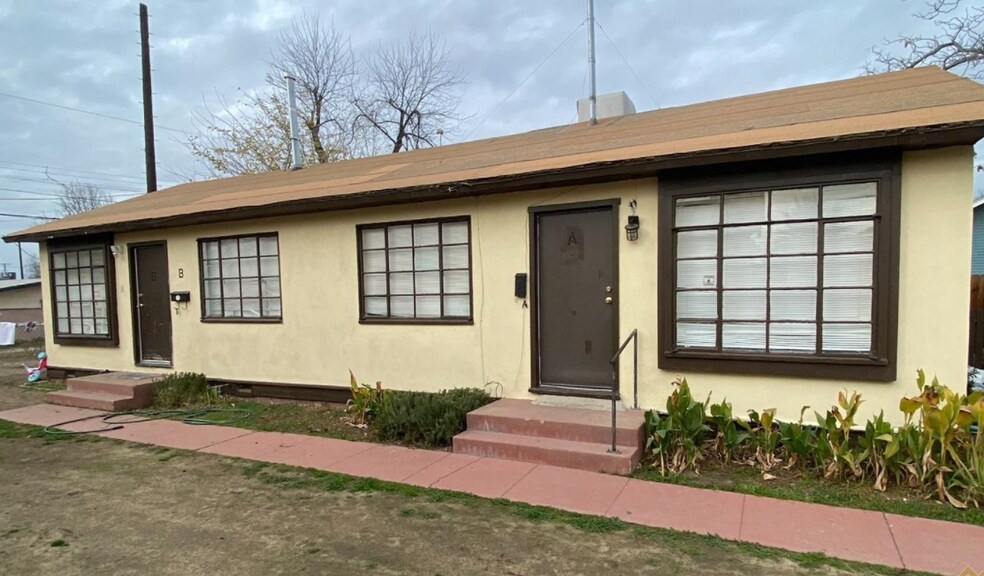 107 Eye St, Bakersfield, CA for sale - Primary Photo - Image 1 of 10