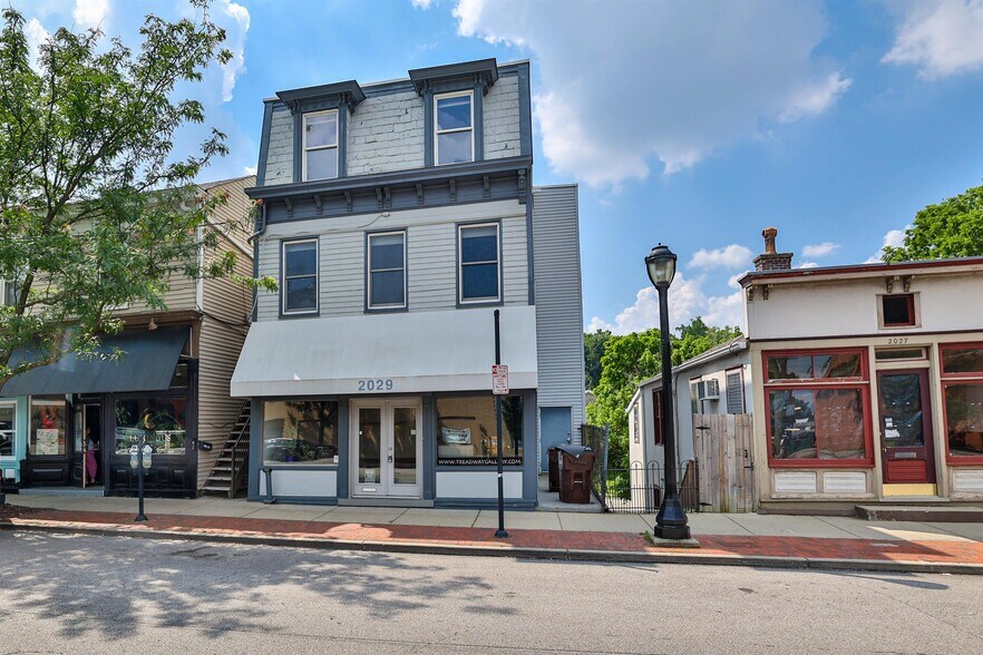 2029 Madison Rd, Cincinnati, OH à vendre - Photo du bâtiment - Image 1 de 34