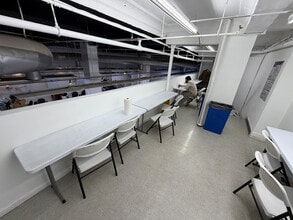 237 W 37th St, New York, NY for lease Interior Photo- Image 2 of 7