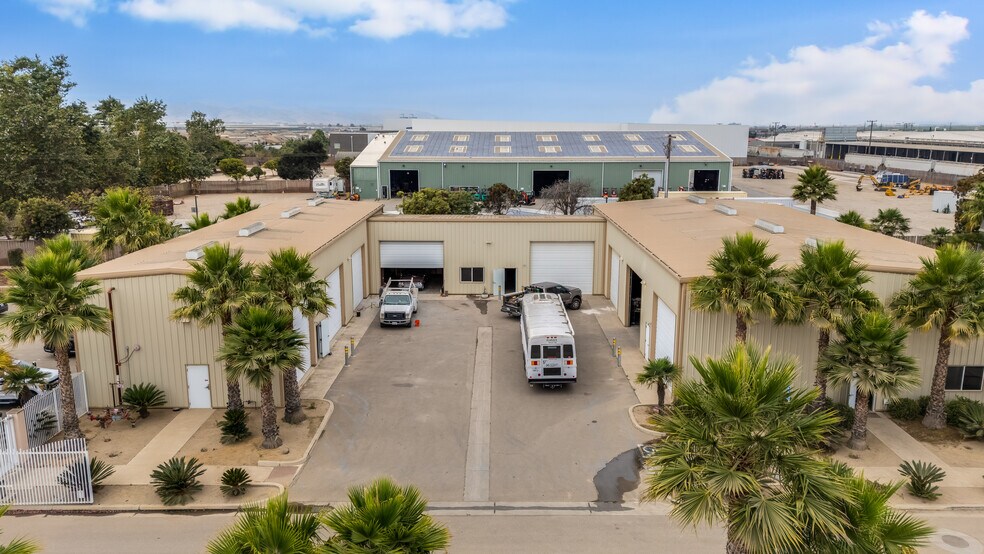 1227 La Brea ave, Santa Maria, CA à louer - Photo du bâtiment - Image 3 de 4