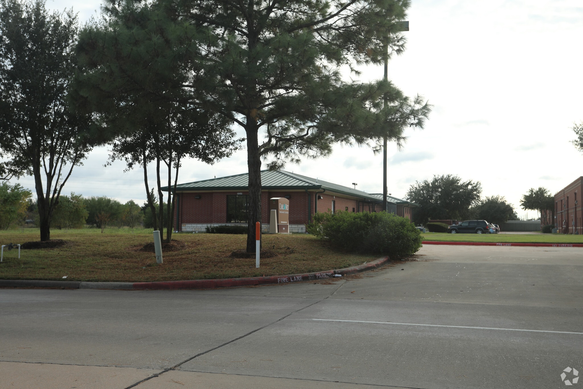 12254 Queenston Blvd, Houston, TX for lease Primary Photo- Image 1 of 96