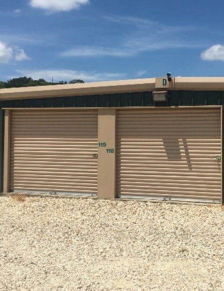 3630 Medina Hwy, Kerrville, TX à vendre - Photo du bâtiment - Image 3 de 7