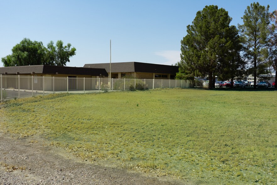 7614 N 43rd Ave, Glendale, AZ à vendre - Photo du bâtiment - Image 2 de 9