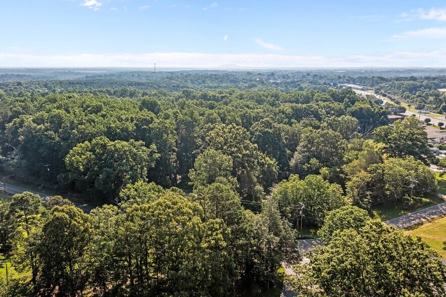 208 Costner School Rd, Bessemer City, NC à vendre - Photo du bâtiment - Image 1 de 22
